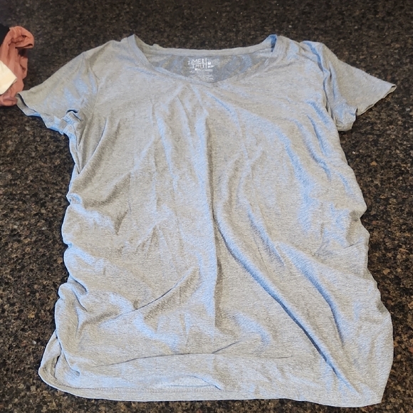 Maternity Tops Bundle - Picture 5 of 8